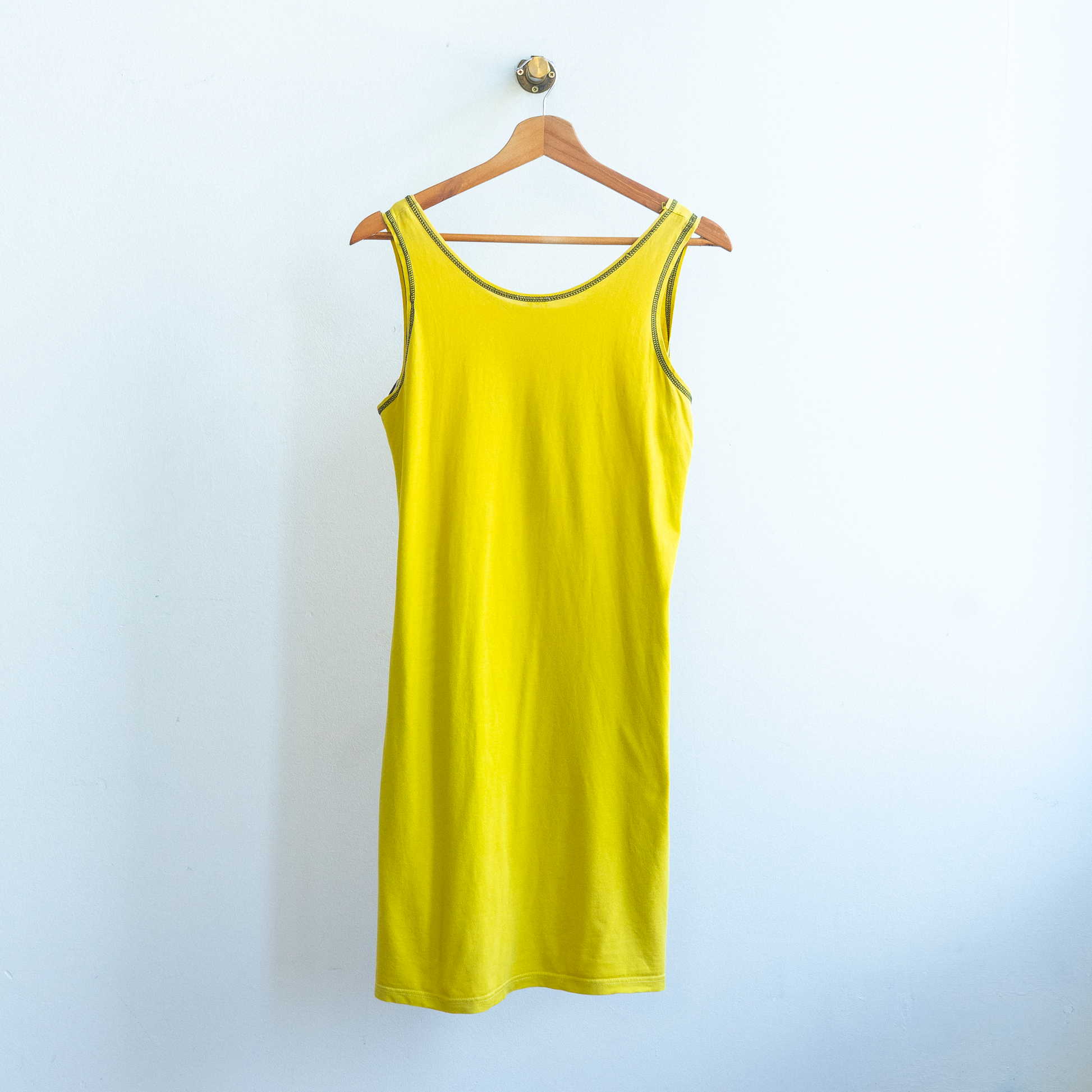 Back of yellow secondhand sleeveless dress