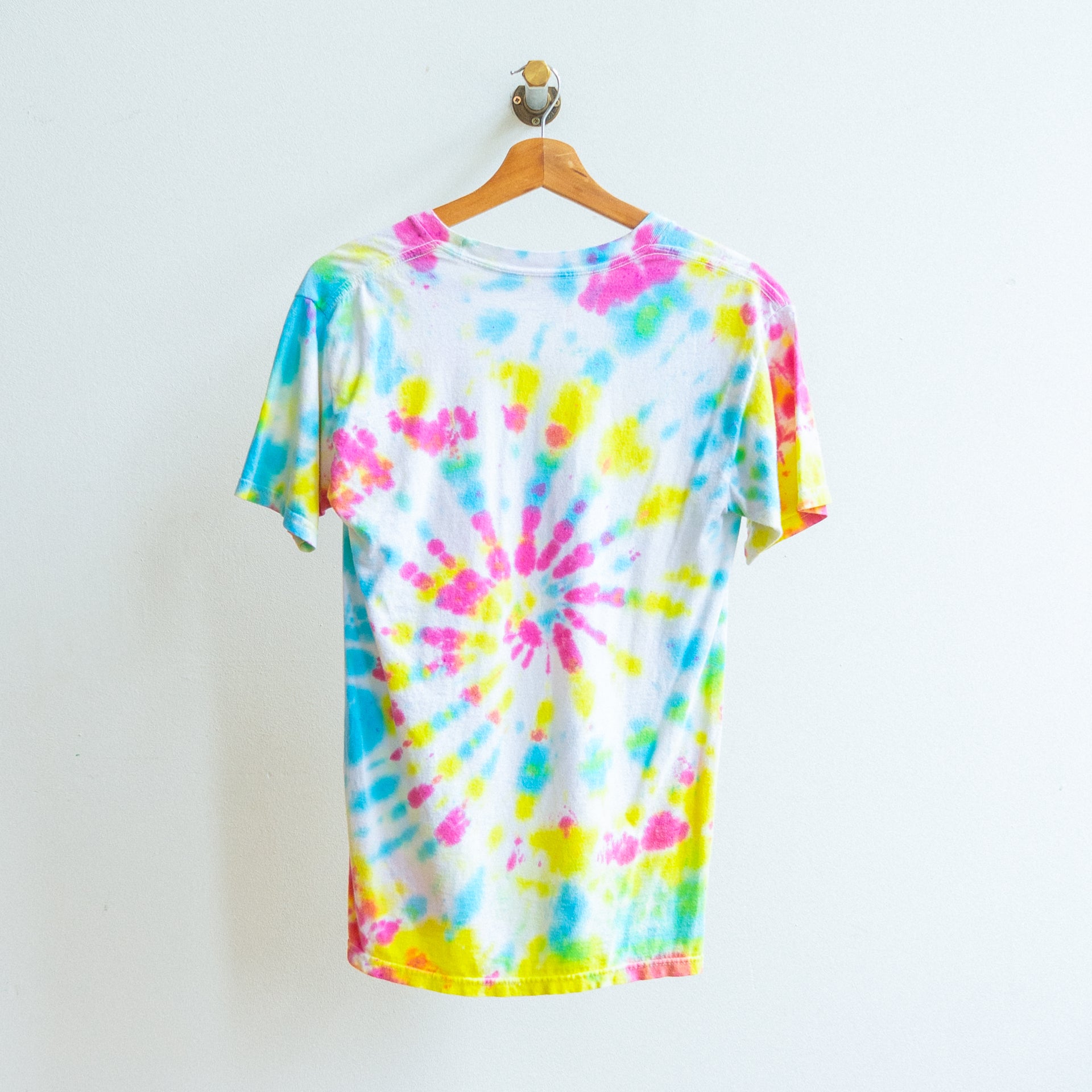 colorful tie dye t-shirt fresh vintage