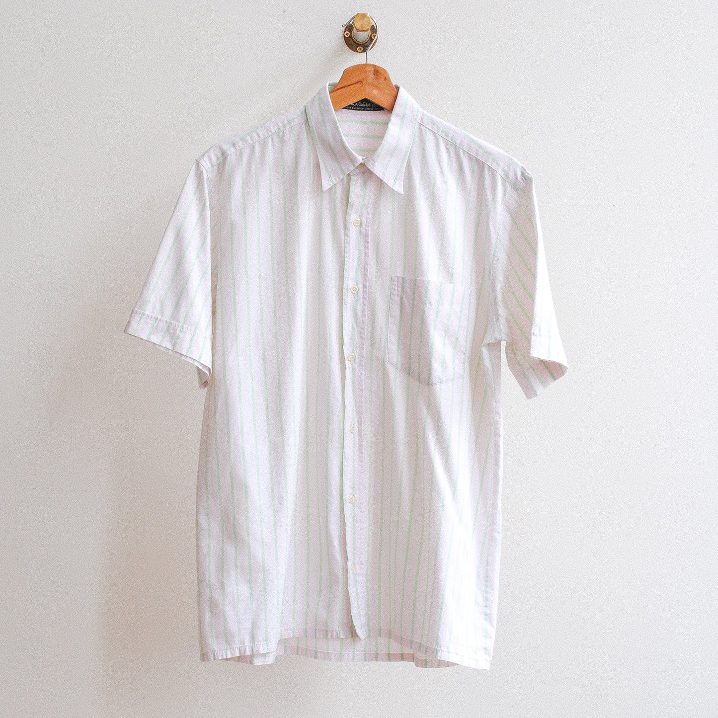 wit vintage overhemd met lichtgroene strepen