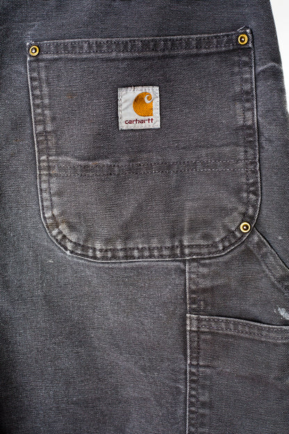 grijze-carhartt-jeans-achterzak-met-wit-logo