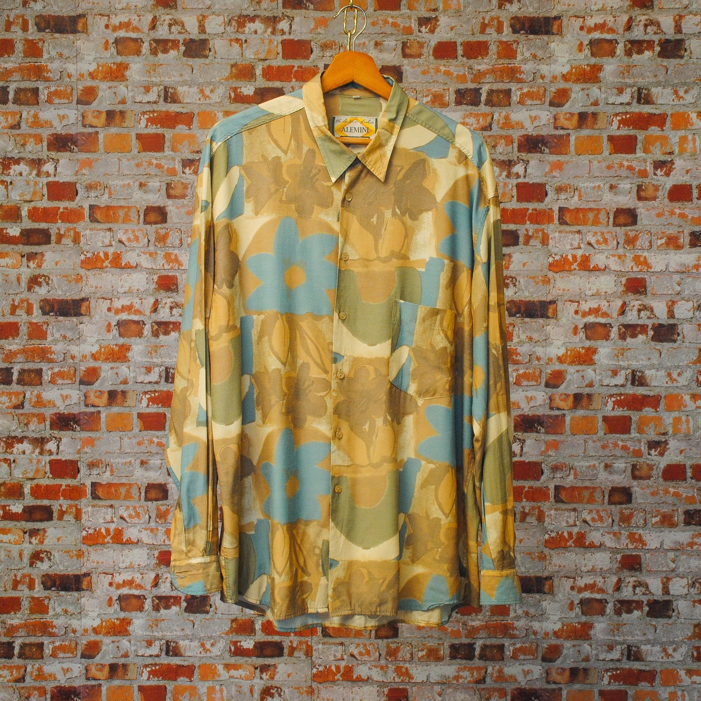 casual-vintage-hemd-in-blauw-en-beige-uit-de-fresh-vintage-collectie